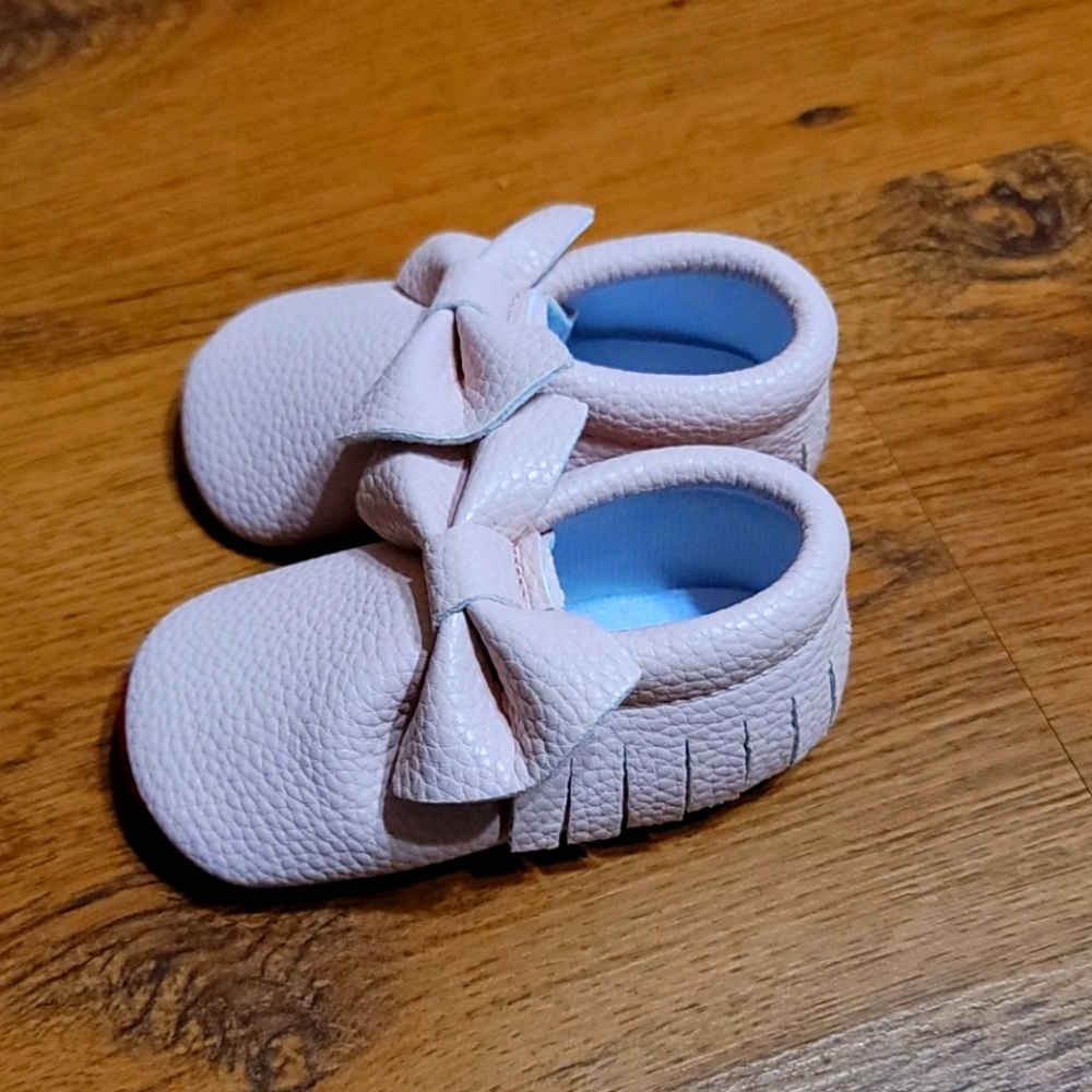 Sandals - Picture 2 of 3